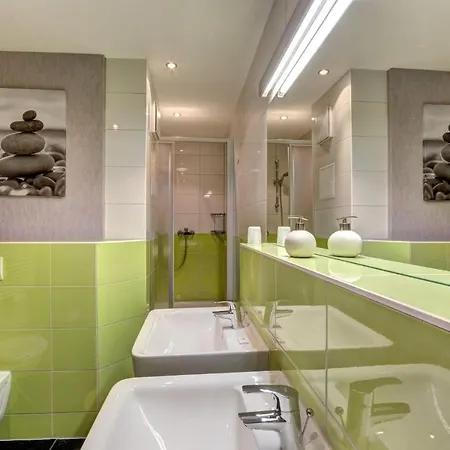 Der Landhof Windfluechter Apartament *